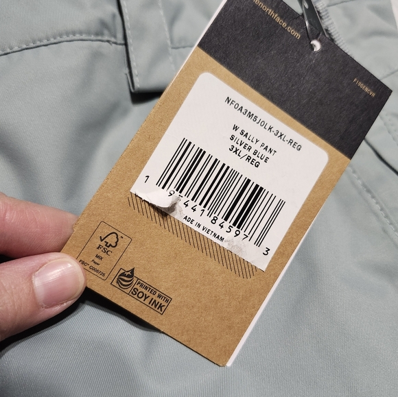 The North Face snow pants - Picture 2 of 2